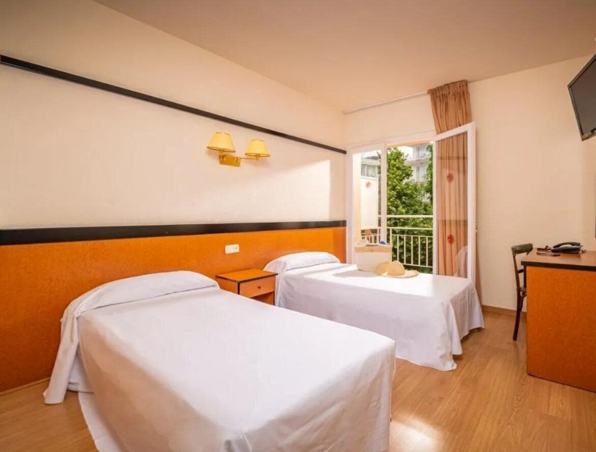 Вид The B&B by Guitart Hotels 3*